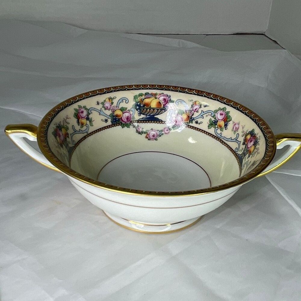 Thomas Briarcliff pattern Lugged cereal  bowl ( Bavaria Germany) 1920’s/30’s
